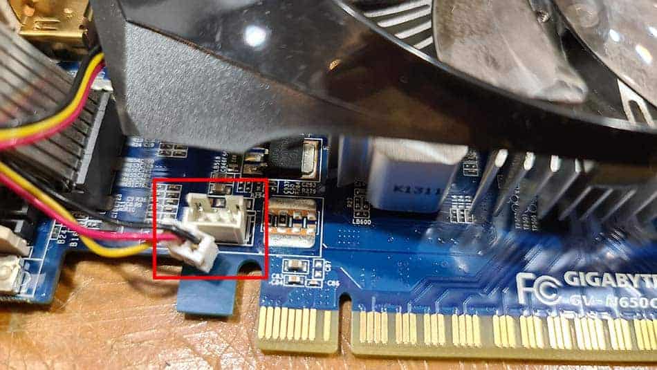 GPU Cooling Fan Plug